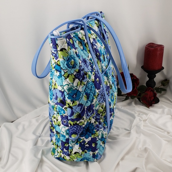 Vera Bradley Trimmed Tote in Blueberry Blooms NWT - Picture 3 of 4